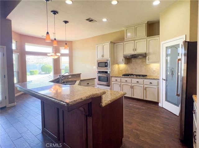 11904 Kenseth, Bakersfield, CA 93312