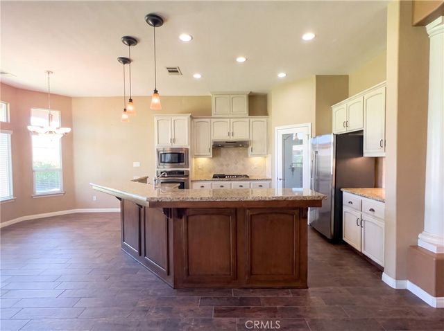 11904 Kenseth, Bakersfield, CA 93312