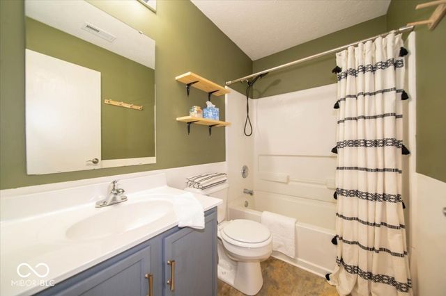 2055 Meridian Springs Lane, Greenfield, IN 46140