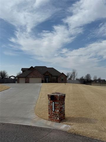 5225 Horizon Boulevard, Yukon, OK 73099
