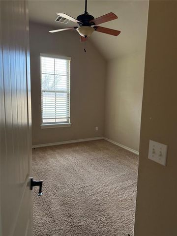 5225 Horizon Boulevard, Yukon, OK 73099