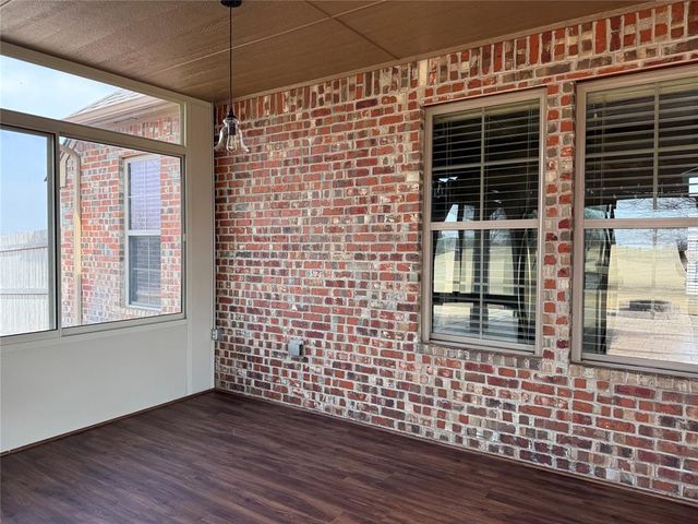 5225 Horizon Boulevard, Yukon, OK 73099