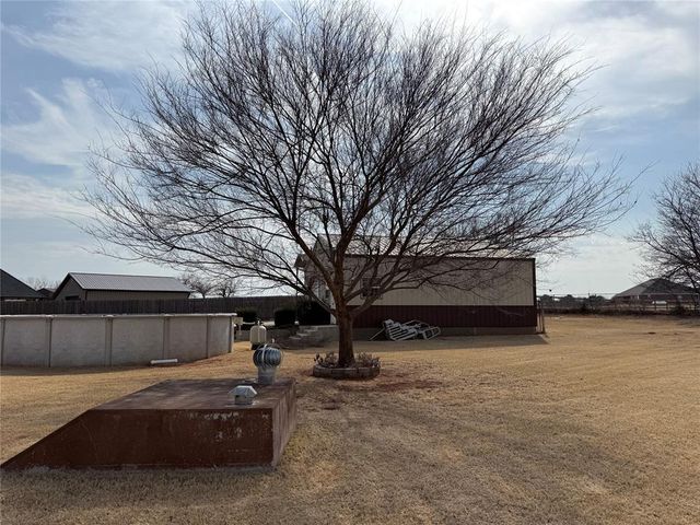 5225 Horizon Boulevard, Yukon, OK 73099