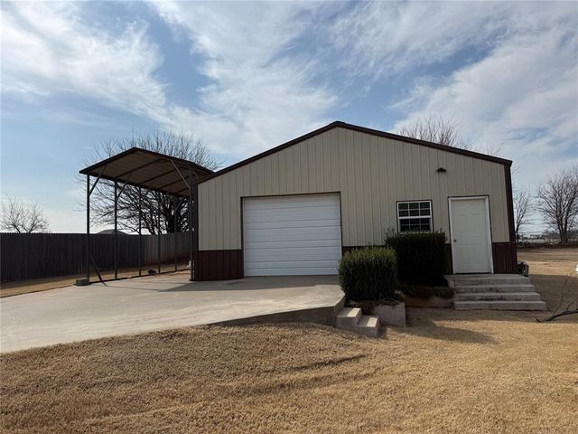 5225 Horizon Boulevard, Yukon, OK 73099