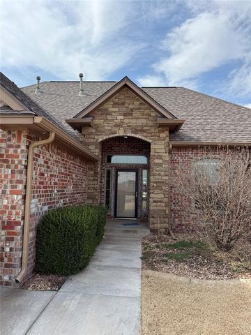 5225 Horizon Boulevard, Yukon, OK 73099