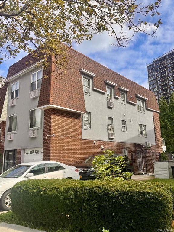 20920 23rd Avenue, Bayside, NY 11360 — photo 4