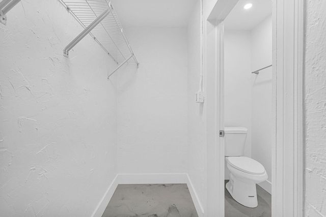 261 NE 45th Street, Oakland Park, FL 33334