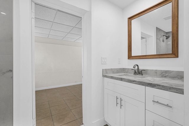 261 NE 45th Street, Oakland Park, FL 33334