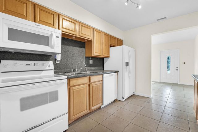 261 NE 45th Street, Oakland Park, FL 33334