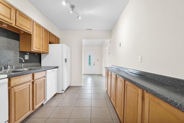 261 NE 45th Street, Oakland Park, FL 33334