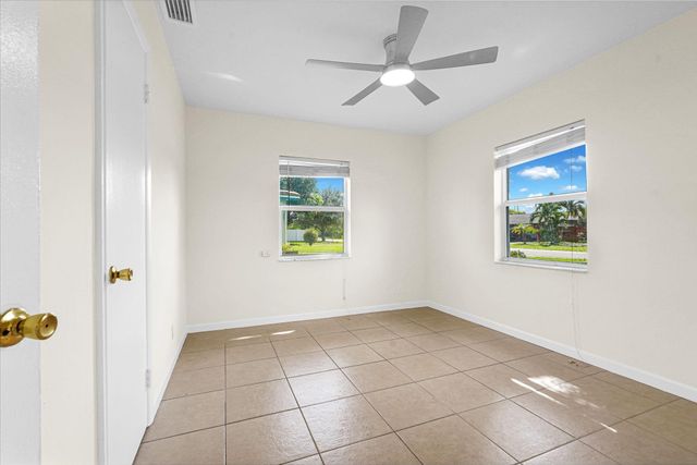 261 NE 45th Street, Oakland Park, FL 33334