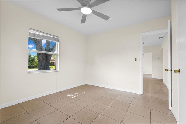261 NE 45th Street, Oakland Park, FL 33334