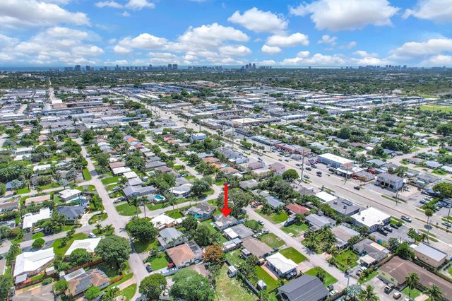 261 NE 45th Street, Oakland Park, FL 33334