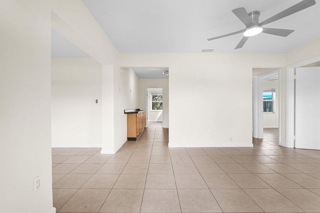 261 NE 45th Street, Oakland Park, FL 33334