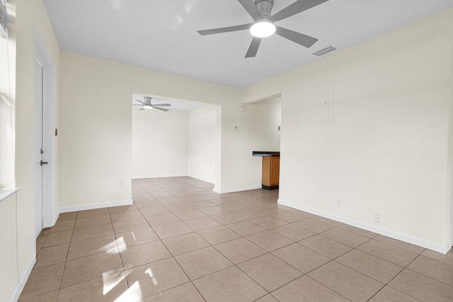 261 NE 45th Street, Oakland Park, FL 33334