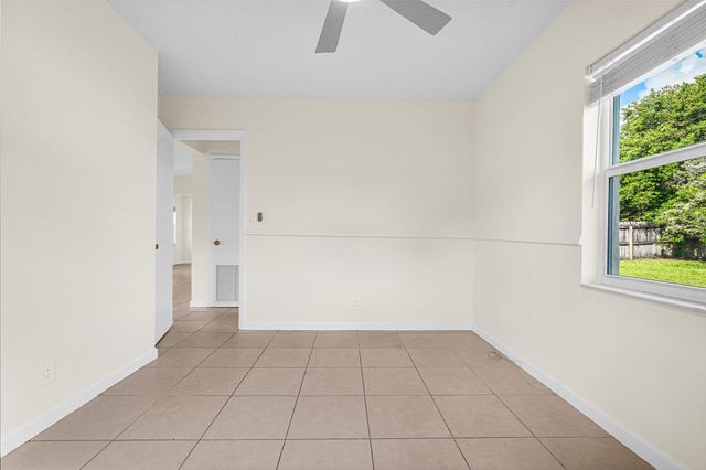 261 NE 45th Street, Oakland Park, FL 33334