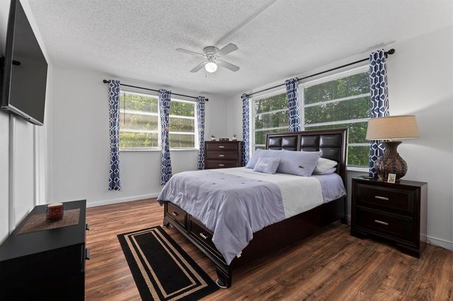 5275 NW 10th Court 305, Plantation, FL 33313