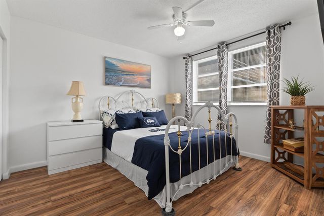 5275 NW 10th Court 305, Plantation, FL 33313