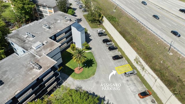 5275 NW 10th Court 305, Plantation, FL 33313