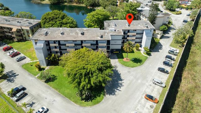5275 NW 10th Court 305, Plantation, FL 33313