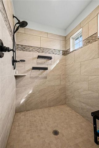 10810 N Virginia Avenue, Kansas City, MO 64155