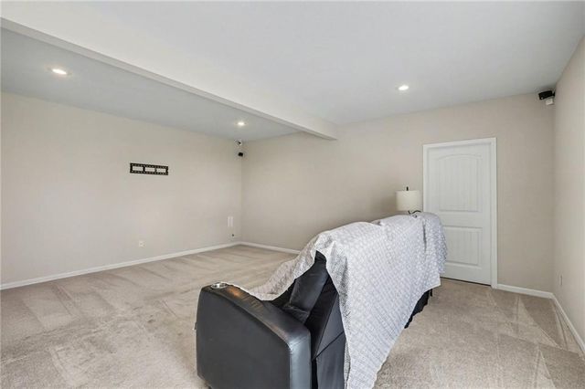 10810 N Virginia Avenue, Kansas City, MO 64155