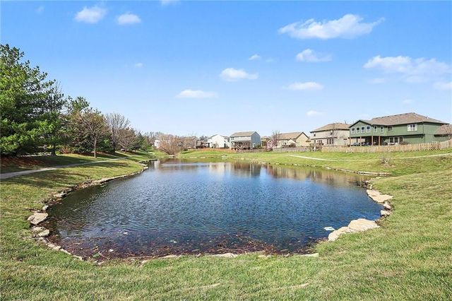 10810 N Virginia Avenue, Kansas City, MO 64155