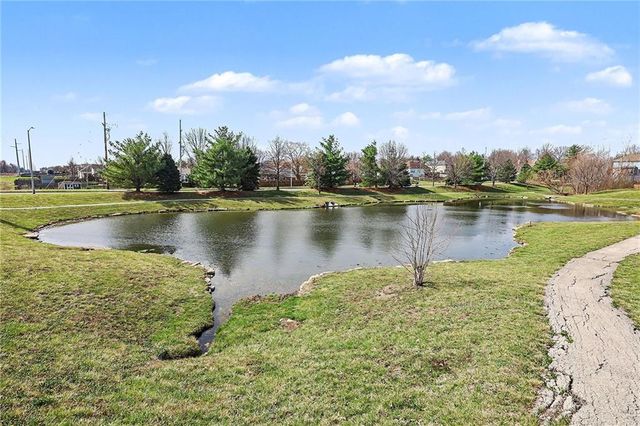 10810 N Virginia Avenue, Kansas City, MO 64155