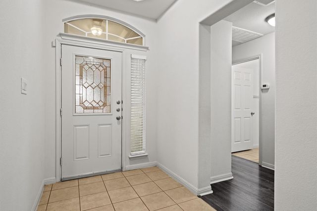 1612 Musket Valley TRL, Austin, TX 78754