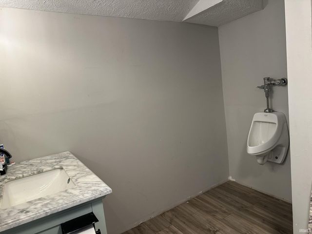 80 lane 116 Lake, Lagrange, IN 46761