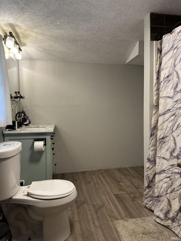 80 lane 116 Lake, Lagrange, IN 46761