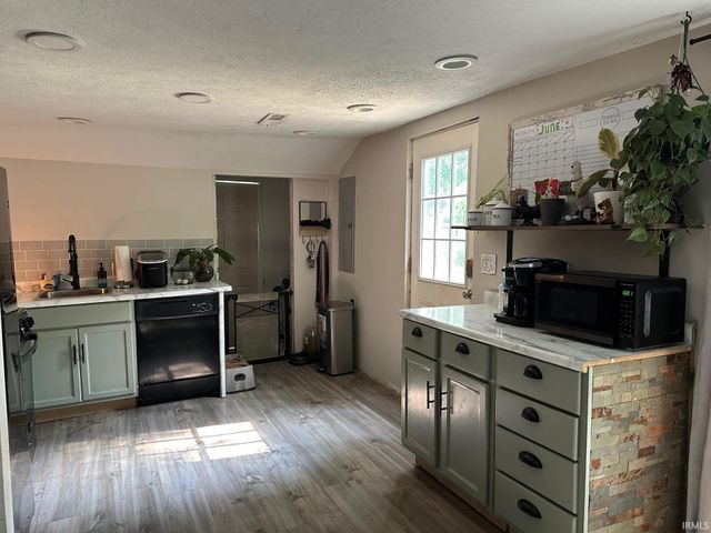 80 lane 116 Lake, Lagrange, IN 46761