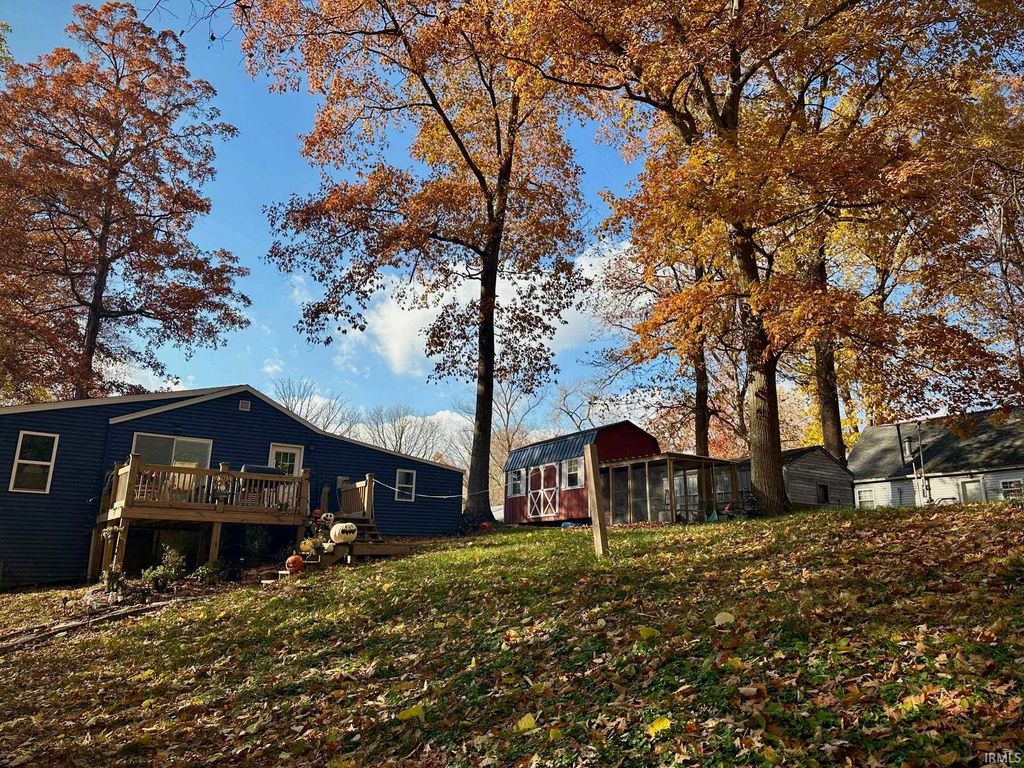 80 lane 116 Lake, Lagrange, IN 46761