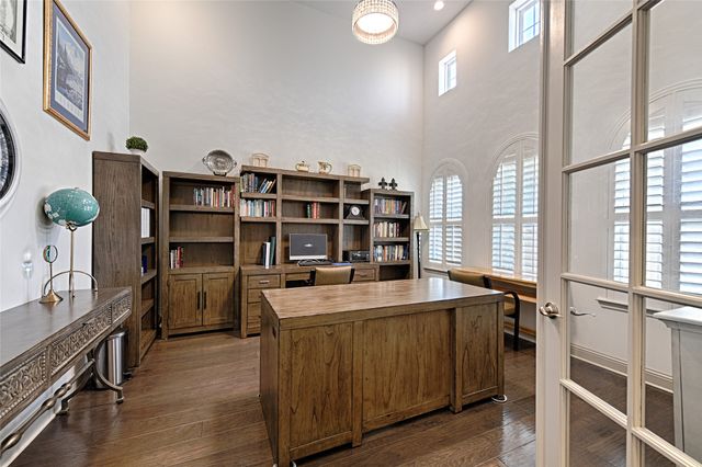 7001 Schubert, Colleyville, TX 76034