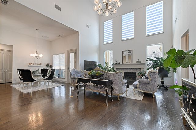 7001 Schubert, Colleyville, TX 76034