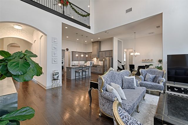 7001 Schubert, Colleyville, TX 76034