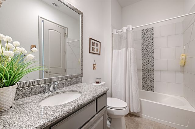 7001 Schubert, Colleyville, TX 76034