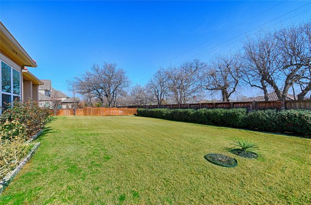 7001 Schubert, Colleyville, TX 76034