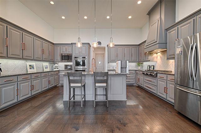 7001 Schubert, Colleyville, TX 76034