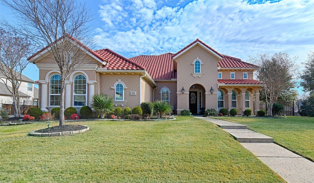 7001 Schubert, Colleyville, TX 76034