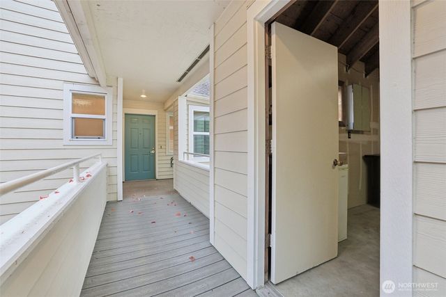 22561 SE 42nd Terrace #2211, Issaquah, WA 98029