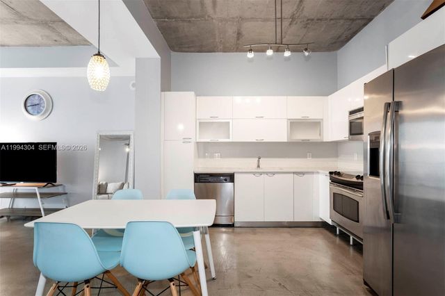 234 NE 3rd St 1106, Miami, FL 33132