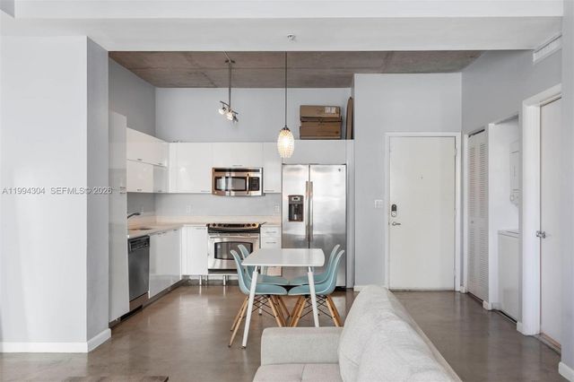 234 NE 3rd St 1106, Miami, FL 33132