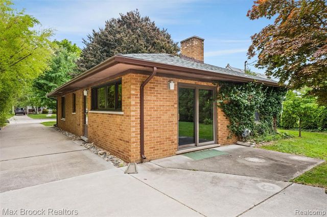 118 Midland Boulevard, Royal Oak, MI 48073
