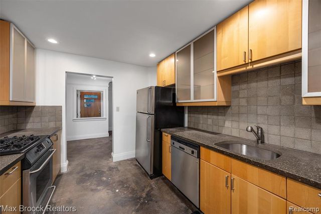 118 Midland Boulevard, Royal Oak, MI 48073