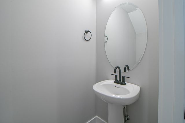 1607 Jonathan Wade Circle, Clarksville, TN 37043