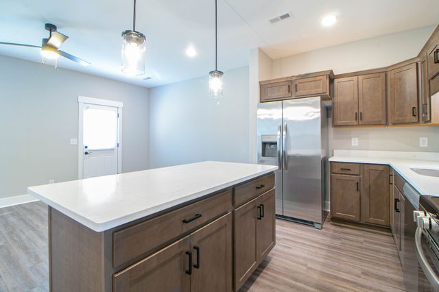 1607 Jonathan Wade Circle, Clarksville, TN 37043