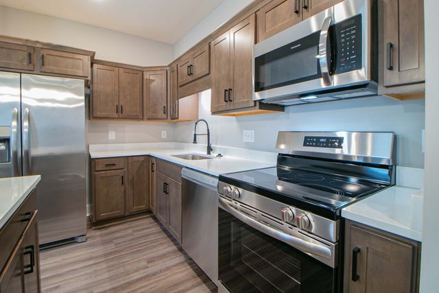 1607 Jonathan Wade Circle, Clarksville, TN 37043