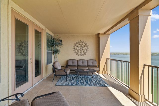 1001 The Cape 44, Horseshoe Bay, TX 78657
