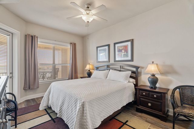 1001 The Cape 44, Horseshoe Bay, TX 78657